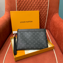 Load image into Gallery viewer, LOUIS MONOGRAM POUCH TO-GO (BLACK)