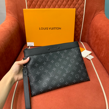 Load image into Gallery viewer, LOUIS MONOGRAM POUCH TO-GO (BLACK)