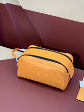 Load image into Gallery viewer, LOUIS DOPP KIT (YELLOW)