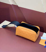 Load image into Gallery viewer, LOUIS DOPP KIT (YELLOW)