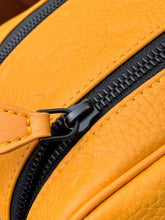 Load image into Gallery viewer, LOUIS DOPP KIT (YELLOW)