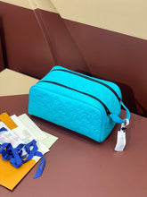 Load image into Gallery viewer, LOUIS DOPP KIT (TURQUOISE)