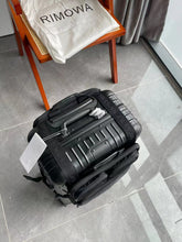 Load image into Gallery viewer, CABIN LUGGAGE HARNESS 36L (BLACK)