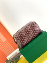 Load image into Gallery viewer, BOWLING 25 VANITY CASE (BURGUNDY)