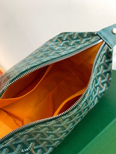 Load image into Gallery viewer, BOWLING 25 VANITY CASE (GREEN)