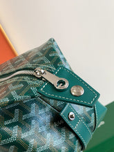 Load image into Gallery viewer, BOWLING 25 VANITY CASE (GREEN)