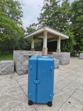 Load image into Gallery viewer, ESSENTIAL TRUNK PLUS 100L (GLOSS SEA BLUE)