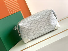 Load image into Gallery viewer, BOWLING 25 VANITY CASE (WHITE)