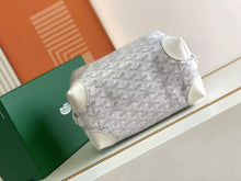 Load image into Gallery viewer, BOWLING 25 VANITY CASE (WHITE)