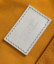 Load image into Gallery viewer, BOWLING 25 VANITY CASE (WHITE)