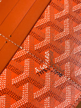 Load image into Gallery viewer, INSERT LOUISE CLUTCH (ORANGE)