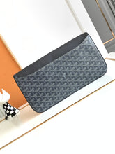 Load image into Gallery viewer, SAINTE-MARIE MM CLUTCH (GREY)