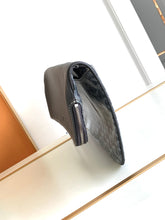 Load image into Gallery viewer, SAINTE-MARIE MM CLUTCH (GREY)