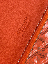 Load image into Gallery viewer, SAINTE-MARIE MM CLUTCH (ORANGE)