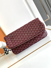 Load image into Gallery viewer, SAINTE-MARIE MM CLUTCH (BURGUNDY)