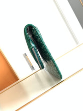 Load image into Gallery viewer, SAINTE-MARIE MM CLUTCH (GREEN)