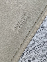 Load image into Gallery viewer, SAINTE-MARIE MM CLUTCH (WHITE)