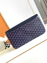 Load image into Gallery viewer, SAINTE-MARIE MM CLUTCH (NAVY)
