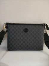 Load image into Gallery viewer, GG MEDIUM MESSENGER BAG (BLACK)