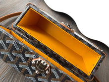 Load image into Gallery viewer, CASSETTE TRUNK (BLACK TAN)