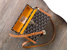 Load image into Gallery viewer, CASSETTE TRUNK (BLACK TAN)