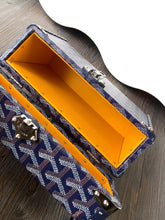 Load image into Gallery viewer, CASSETTE TRUNK (NAVY BLUE)