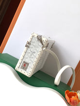 Load image into Gallery viewer, CASSETTE TRUNK (WHITE)