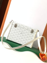 Load image into Gallery viewer, CASSETTE TRUNK (WHITE)