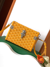 Load image into Gallery viewer, CASSETTE TRUNK (YELLOW)