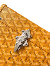 Load image into Gallery viewer, CASSETTE TRUNK (YELLOW)