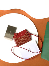 Load image into Gallery viewer, VENUS CARD HOLDER (RED)