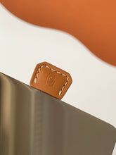 Load image into Gallery viewer, VENUS CARD HOLDER (BLACK TAN)