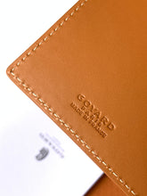 Load image into Gallery viewer, VENUS CARD HOLDER (BLACK TAN)