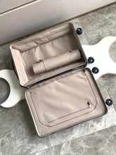 Load image into Gallery viewer, CABIN SUITCASE 24L (BLACK CACTUS)