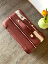 Load image into Gallery viewer, CABIN SUITCASE 24L (BURGUNDY - POCKETS)