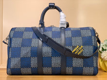 Load image into Gallery viewer, LOUIS KEEPALL BANDOULIERE 50 (CHECKERED BLUE)