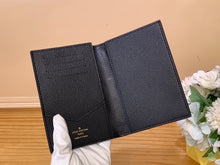 Load image into Gallery viewer, LOUIS CLASSIC MONOGRAM LEATHER PASSPORT HOLDER (BLACK)
