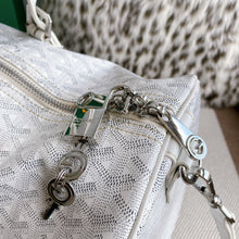 Load image into Gallery viewer, BOSTON 45 BAG (WHITE)