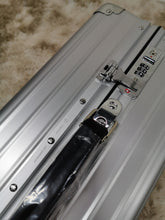 Load image into Gallery viewer, CLASSIC CABIN 36L (SILVER)