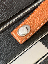 Load image into Gallery viewer, CABIN SUITCASE 24L (FULL BLACK)