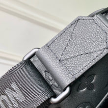 Load image into Gallery viewer, LOUIS MONOGRAM PULSE MESSENGER (ECLIPSE)