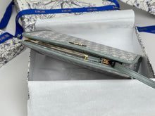 Load image into Gallery viewer, CHRISTIAN MONTAIGNE DEA POUCH (GREY)