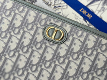 Load image into Gallery viewer, CHRISTIAN MONTAIGNE DEA POUCH (GREY)