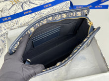 Load image into Gallery viewer, CHRISTIAN MONTAIGNE DEA POUCH (DARK BLUE)