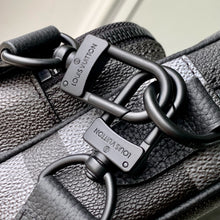 Load image into Gallery viewer, LOUIS NIL MESSENGER (PIXEL ECLIPSE)