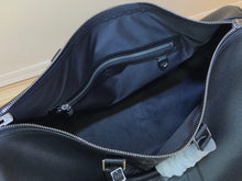 Load image into Gallery viewer, LOUIS KEEPALL BANDOULIERE 50 MONOGRAM TAIGA (BLACK)