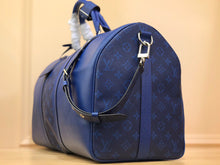 Load image into Gallery viewer, LOUIS KEEPALL BANDOULIERE 50 MONOGRAM TAIGA (BLUE)