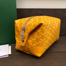 Load image into Gallery viewer, BOWLING 25 VANITY CASE (YELLOW)