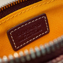 Load image into Gallery viewer, SENAT NANO KEY POUCH (BURGUNDY)