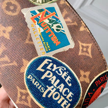 Load image into Gallery viewer, LOUIS POCHETTE COSMETIQUE PM STICKER MONOGRAM